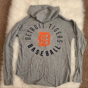 VS PINK Detroit Tigers long sleeve pullover hoodie
